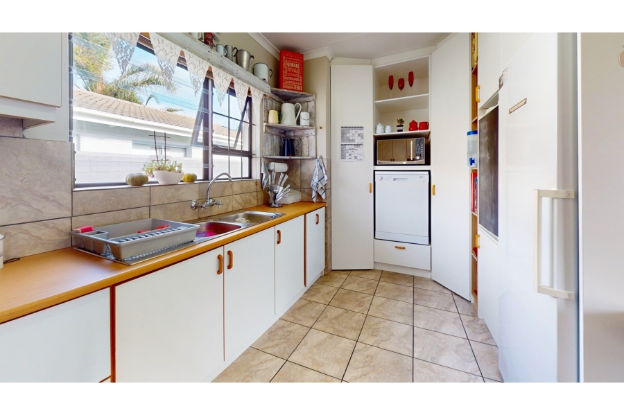 3 Bedroom Property for Sale in Country Club Western Cape